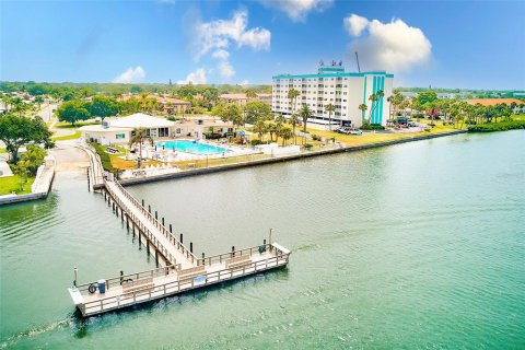 Copropriété à vendre à Largo, Floride: 1 chambre, 75.72 m2 № 1650770 - photo 2