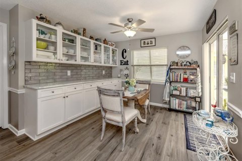 House in Venice, Florida 2 bedrooms, 159.98 sq.m. № 1879467 - photo 9