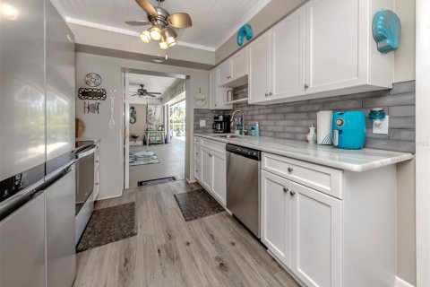House in Venice, Florida 2 bedrooms, 159.98 sq.m. № 1879467 - photo 30