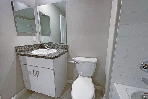 Townhouse in Lutz, Florida 3 bedrooms, 151.8 sq.m. № 1559205 - photo 7