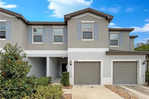 Townhouse in Lutz, Florida 3 bedrooms, 151.8 sq.m. № 1559205 - photo 9