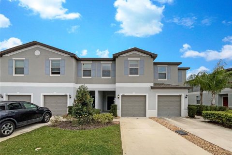 Townhouse in Lutz, Florida 3 bedrooms, 151.8 sq.m. № 1559205 - photo 1