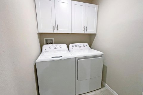 Townhouse in Lutz, Florida 3 bedrooms, 151.8 sq.m. № 1559205 - photo 19