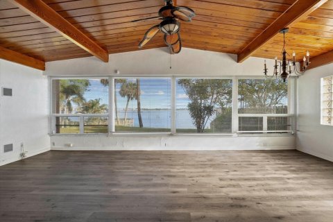 Villa ou maison à vendre à Stuart, Floride: 2 chambres, 86.49 m2 № 2146569 - photo 6