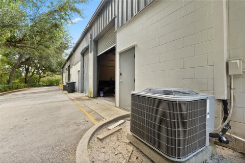 Immobilier commercial à louer à Sanford, Floride: 267.56 m2 № 2143203 - photo 14