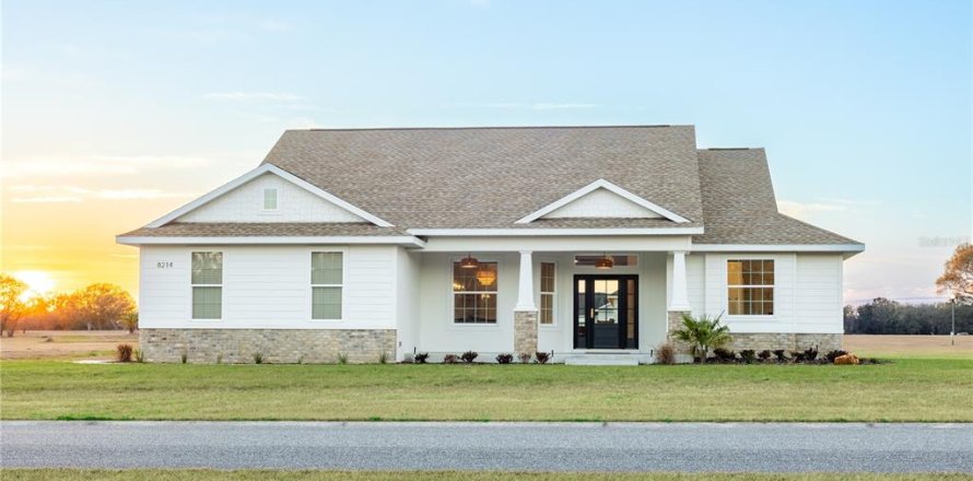 House in Ocala, Florida 4 bedrooms, 215.72 sq.m. № 1587249