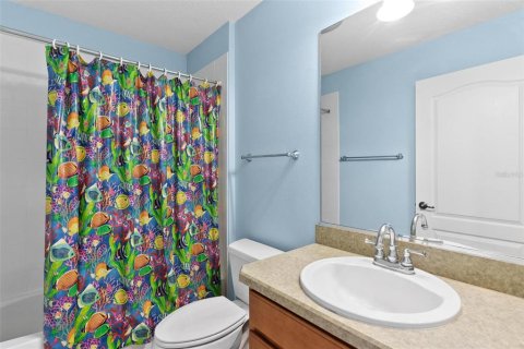 House in The Villages, Florida 3 bedrooms, 160.91 sq.m. № 1838867 - photo 28
