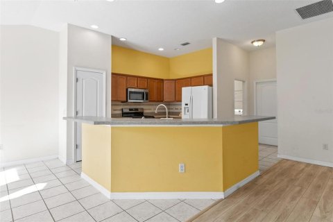 House in The Villages, Florida 3 bedrooms, 160.91 sq.m. № 1838867 - photo 11