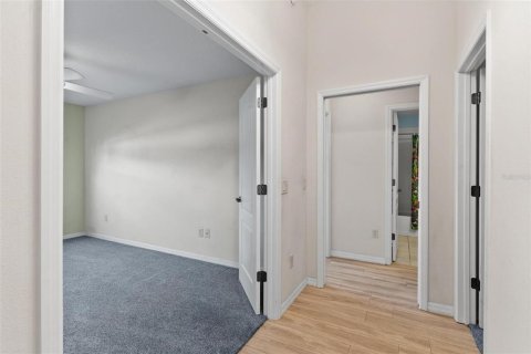House in The Villages, Florida 3 bedrooms, 160.91 sq.m. № 1838867 - photo 22