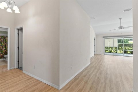 House in The Villages, Florida 3 bedrooms, 160.91 sq.m. № 1838867 - photo 6