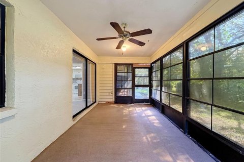 Villa ou maison à vendre à New Port Richey, Floride: 2 chambres, 105.35 m2 № 2333796 - photo 24