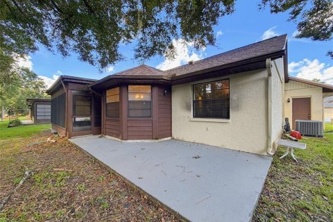 Villa ou maison à vendre à New Port Richey, Floride: 2 chambres, 105.35 m2 № 2333796 - photo 28