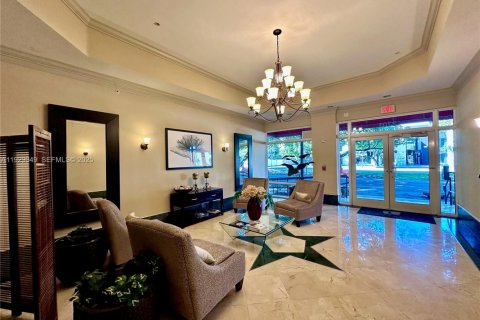 Condo in Miami, Florida, 1 bedroom  № 1988736 - photo 4