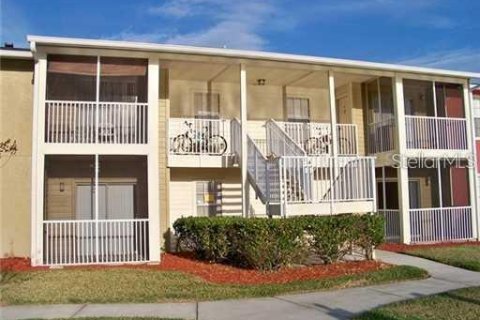 Condo in Brandon, Florida, 1 bedroom № 2221669