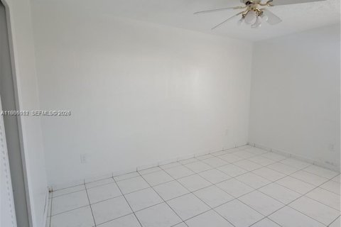 Купить виллу или дом в Майами, Флорида 5 спален, 202.71м2, № 2048746 - фото 23