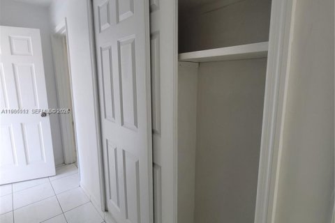 Купить виллу или дом в Майами, Флорида 5 спален, 202.71м2, № 2048746 - фото 26