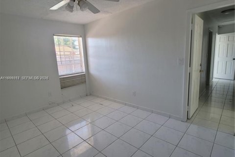 Купить виллу или дом в Майами, Флорида 5 спален, 202.71м2, № 2048746 - фото 24