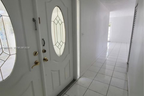 Купить виллу или дом в Майами, Флорида 5 спален, 202.71м2, № 2048746 - фото 7