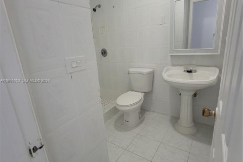 Купить виллу или дом в Майами, Флорида 5 спален, 202.71м2, № 2048746 - фото 27