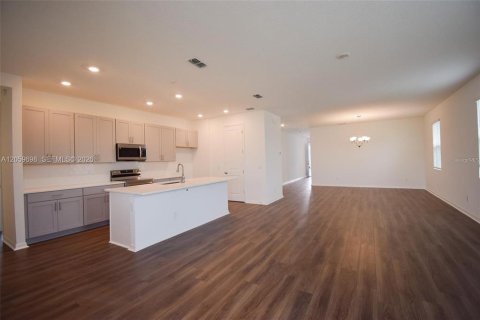 Villa ou maison à vendre à Davenport, Floride: 4 chambres, 206.61 m2 № 2412670 - photo 11