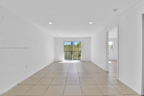Condo in Miami Beach, Florida, 1 bedroom № 2076627