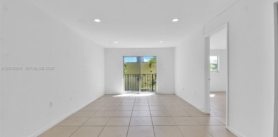 Condo in Miami Beach, Florida, 1 bedroom  № 2076627