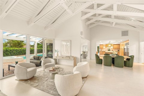 House in Delray Beach, Florida 3 bedrooms, 323.67 sq.m. № 2183098 - photo 14