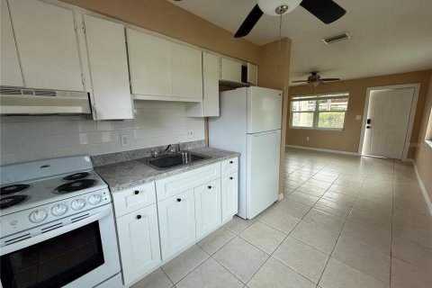 Apartment in South Pasadena, Florida 1 bedroom, 51.1 sq.m. № 1910985 - photo 7