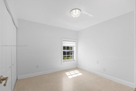 Villa ou maison à vendre à Miami, Floride: 4 chambres, 149.76 m2 № 1897774 - photo 12