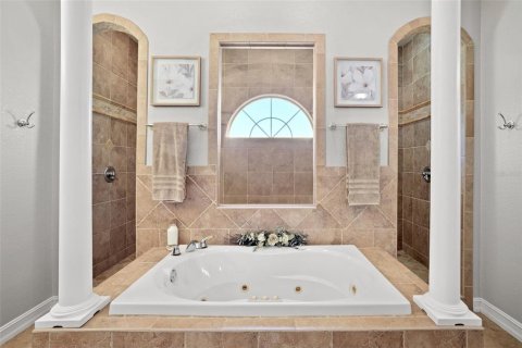 Villa ou maison à vendre à Fish Hawk, Floride: 4 chambres, 438.68 m2 № 2204096 - photo 30