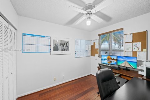 Casa en venta en Weston, Florida, 5 dormitorios, 247.96 m2 № 1646766 - foto 26