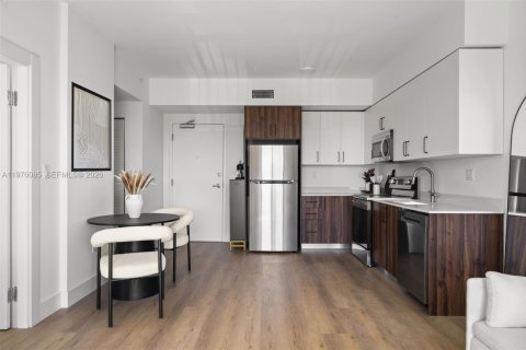 Condominio en alquiler en Miami, Florida, 1 dormitorio, 58.71 m2 № 2040277 - foto 4