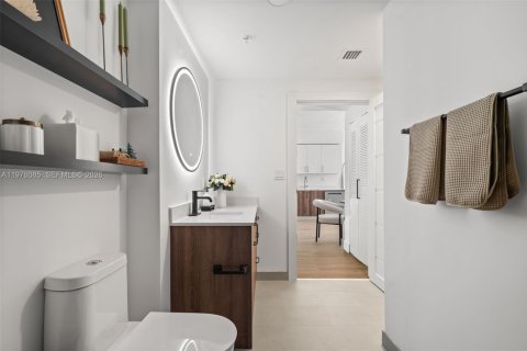 Condominio en alquiler en Miami, Florida, 1 dormitorio, 58.71 m2 № 2040277 - foto 12