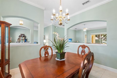 House in Winter Haven, Florida 4 bedrooms, 199 sq.m. № 2106471 - photo 21