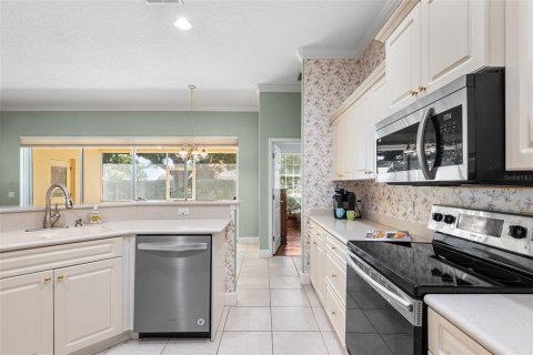 House in Winter Haven, Florida 4 bedrooms, 199 sq.m. № 2106471 - photo 28
