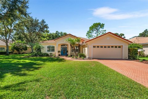 House in Winter Haven, Florida 4 bedrooms, 199 sq.m. № 2106471 - photo 13