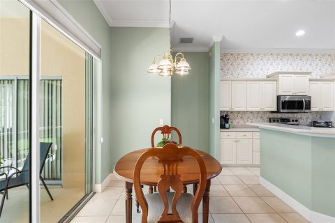 House in Winter Haven, Florida 4 bedrooms, 199 sq.m. № 2106471 - photo 26