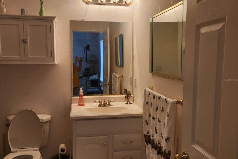House in Weeki Wachee, Florida 3 bedrooms, 218.88 sq.m. № 2221875 - photo 23