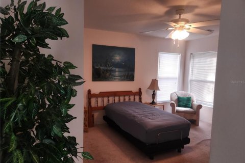 House in Weeki Wachee, Florida 3 bedrooms, 218.88 sq.m. № 2221875 - photo 27