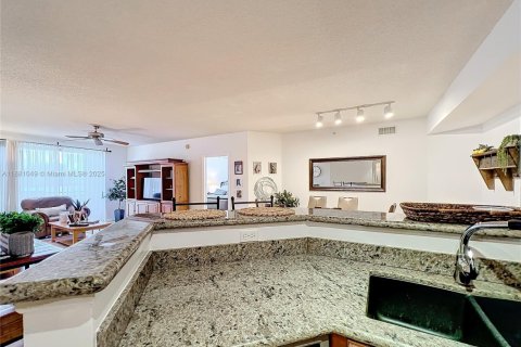 Condominio en alquiler en Wellington, Florida, 2 dormitorios, 130.43 m2 № 1924450 - foto 15