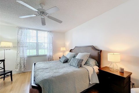 Condominio en alquiler en Wellington, Florida, 2 dormitorios, 130.43 m2 № 1924450 - foto 30