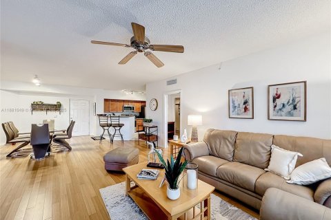 Condominio en alquiler en Wellington, Florida, 2 dormitorios, 130.43 m2 № 1924450 - foto 7