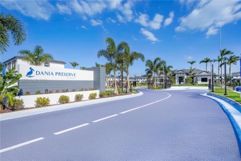 Townhouse in Dania Beach, Florida 3 bedrooms, 152.45 sq.m. № 2086978 - photo 7