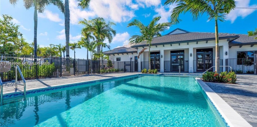 Townhouse in Dania Beach, Florida 3 bedrooms, 152.45 sq.m. № 2086978