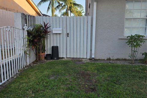 Immobilier commercial à louer à Miami, Floride: 1 chambre, 150.87 m2 № 1977349 - photo 6