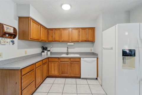 House in Mount Dora, Florida 3 bedrooms, 133.78 sq.m. № 1880621 - photo 15