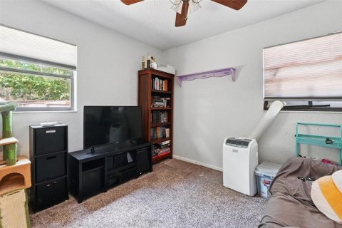 House in Mount Dora, Florida 3 bedrooms, 133.78 sq.m. № 1880621 - photo 25