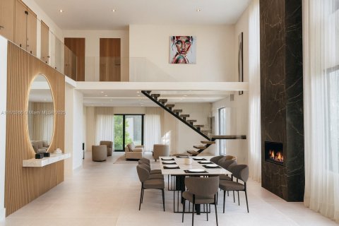 Casa en venta en Fort Lauderdale, Florida, 5 dormitorios, 417.32 m2 № 1941957 - foto 6