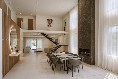 Casa en venta en Fort Lauderdale, Florida, 5 dormitorios, 417.32 m2 № 1941957 - foto 3