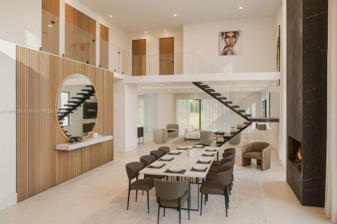 House in Fort Lauderdale, Florida 5 bedrooms, 417.32 sq.m. № 1941957 - photo 4